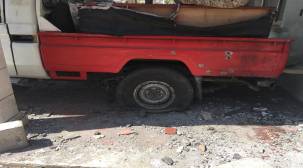 إصابة شرطيين في انفجار عبوة ناسفة استهدفت دورية عسكرية بمدينة تعز