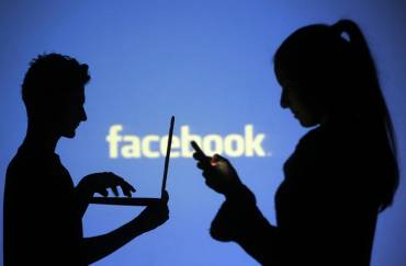 فيسبوك يحدث ثورة جديدة في صناعة الاخبار ويعلن عن مشروع لتدريب الصحفيين..
