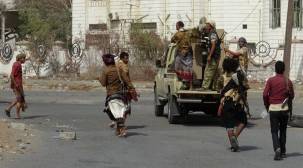 الحوثيون يقصفون منازل المواطنين بالحديدة وتصاعد الإشتباكات