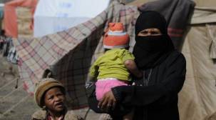 نزوح عشرات الأسر من مديرية حيس بالحديدة نتيجة قصف المليشيا
