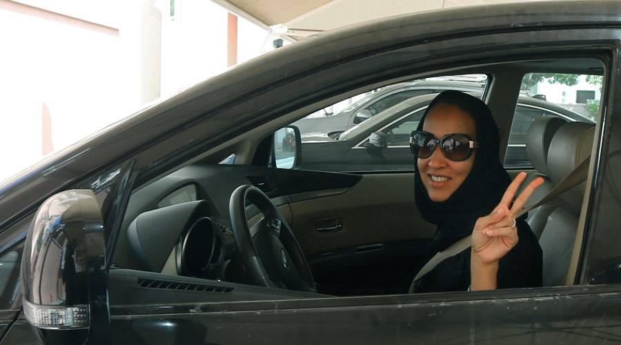 لأول مرة في تاريخها.. السعودية تسمح للنساء بقيادة السيارات بأمر ملكي