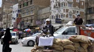 مليشيا الحوثي تفرض جمارك 100% على البضائع المستوردة