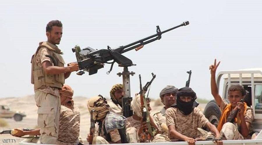 مليشيا الحوثي تقصف مواقع الجيش بجبهة ثرة بأبين