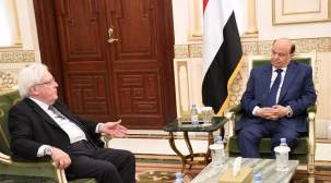 الرئيس هادي: لا يمكن القبول باستمرار تجاوزات المبعوث الأممي