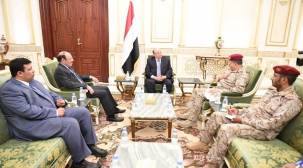 الرئيس هادي يحث على الاهتمام بالجنود وصرف مستحقاتهم