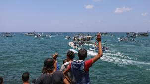 الاحتلال الإسرائيلي يهاجم سفينة الحرية بعد انطلاقها من غزة ويعتقل طاقمها