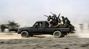 الحوثيون يرسلون تعزيزات عسكرية إلى تعز ويكثفون انتشارهم