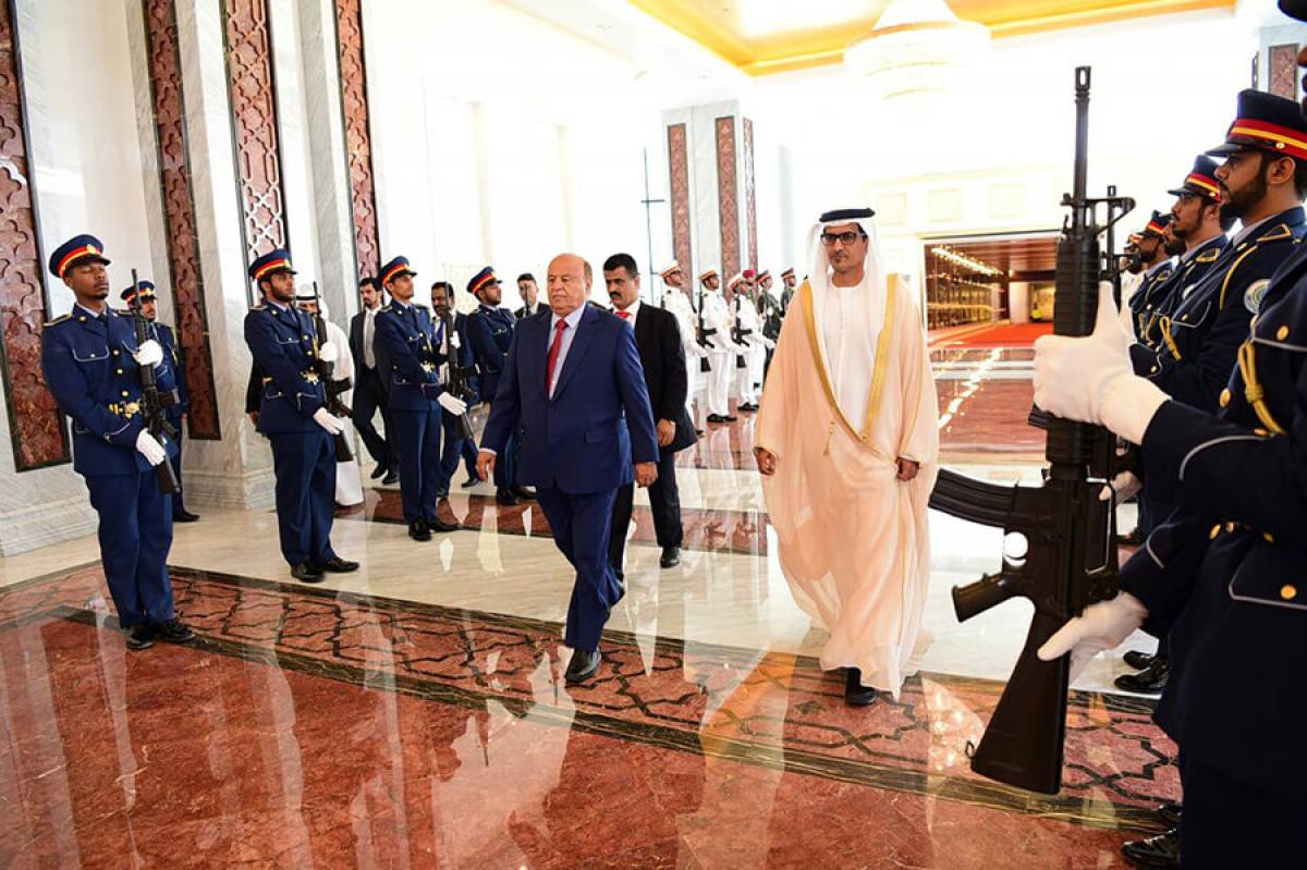 من استقبال الرئيس هادي في أبو ظبي