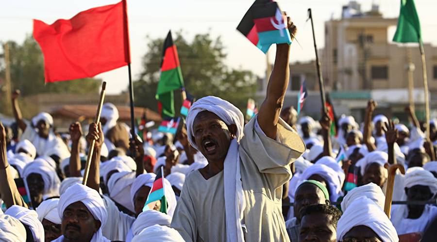 السودان.. مقتل 37 متظاهرا برصاص الأمن والبشير يتوعد