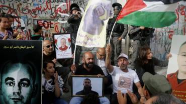 مسيرات في غزة رفضا للحصار والمطالبة بالإفراج عن الأسرى