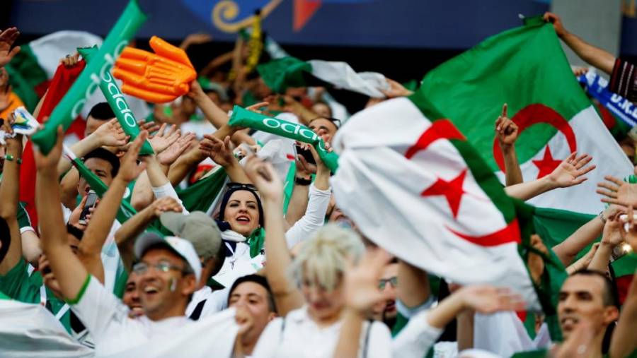 المنتخب الجزائري في نصف نهائي كأس أمم أفريقيا بعد فوزه على ساحل العاج
