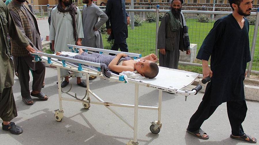 عشرات القتلى والجرحى بينهم أطفال في غارات جوية على أفغانستان