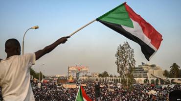 السودان يبدأ صفحة جديدة بالتوقيع على وثائق المرحلة الانتقالية