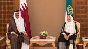 أمير الكويت يتوجه إلى السعودية لإحتواء الأزمة .. فهل ينجح ؟