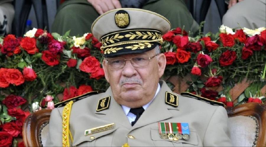 الجيش الجزائري: لا يمكن السكوت عما يحاك ضد الشعب من عصابة