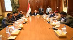 الرئيس هادي يجتمع بقيادات الدولة في الرياض لبحث التمرد في عدن