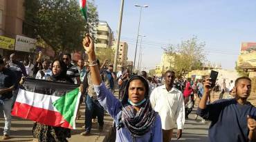 التظاهرات السودانية تمتد من وسط السودان إلى داخل الأحياء
