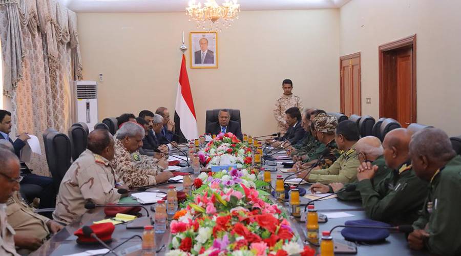 اجتماع رئيس الحكومة مع اللجنة العسكرية والأمنية