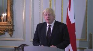 وزير الخارجية البريطاني يشدد على ضرورة فتح الموانئ وإدخال المساعدات إلى اليمن
