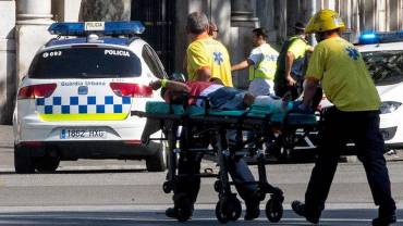 اسبانيا.. 13 قتيلا في عملية دهس بشاحنة في منطقة تاريخية وسط مدينة برشلونة