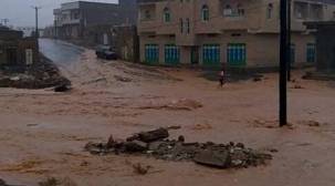 فقدان 17 شخصا وانقطاع التواصل مع أغلب مناطق سقطرى نتيجة اعصار ماكونو