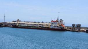 ميناء المكلا الذي اقترحته قوات التحالف كأحد البدائل لتوصيل المساعدات