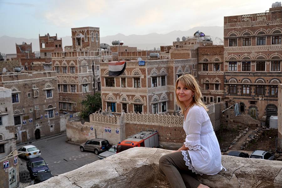 بعد كل ما أحدثوه من خراب ودمار .. الحوثيون يتحدثون عن تراجع السياحة في البلاد