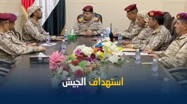 وزارة الدفاع تحمل الإمارات مسؤولية استهداف الجيش بقصف جوي